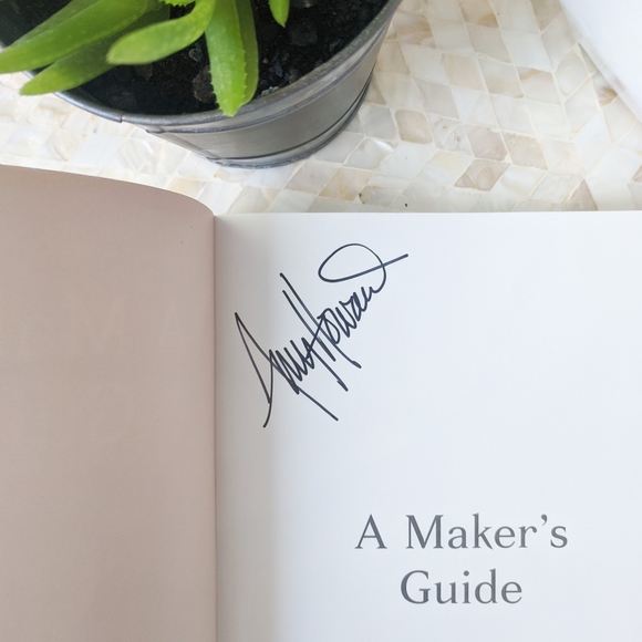 A Maker's Guide by Amy Howard, *signed* copy, Artist Creative Magazine - Picture 2 of 8